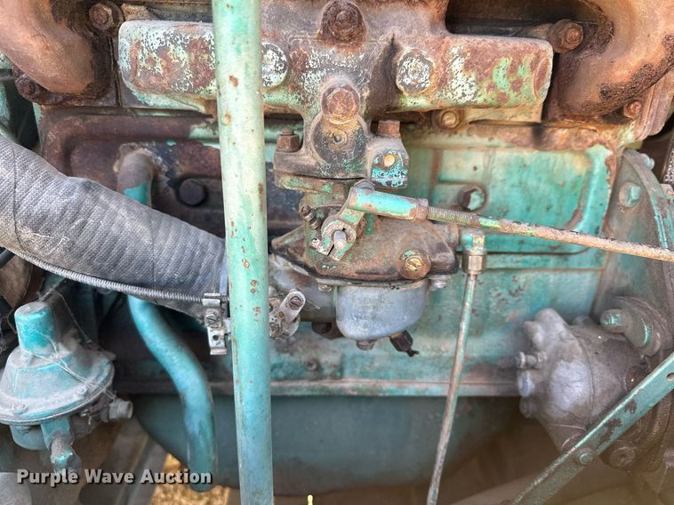 image for item DQ7394 Leroi 85  air compressor