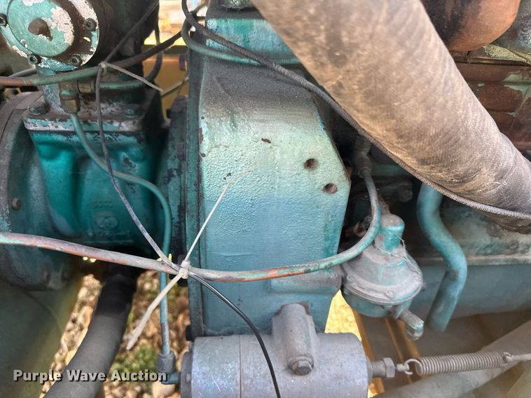 image for item DQ7394 Leroi 85  air compressor