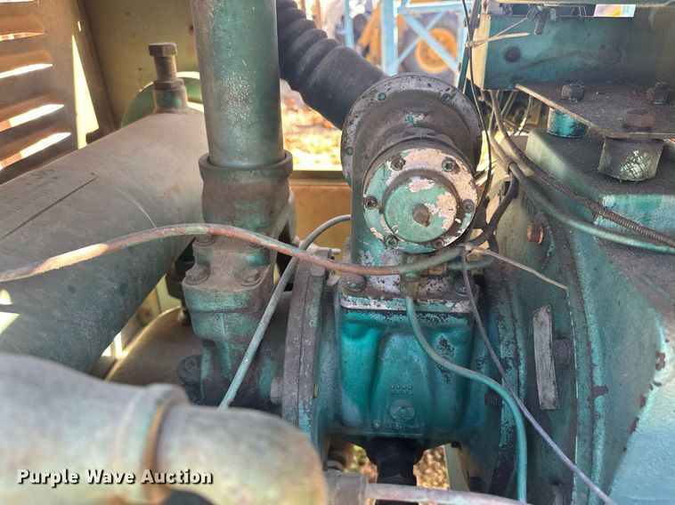 image for item DQ7394 Leroi 85  air compressor