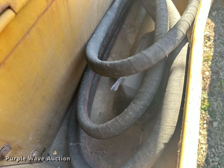 image for item DQ7394 Leroi 85  air compressor