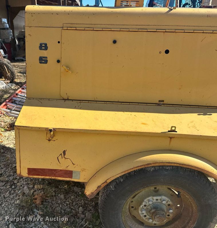 image for item DQ7394 Leroi 85  air compressor