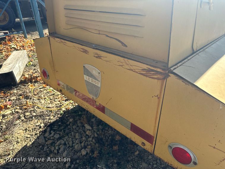 image for item DQ7394 Leroi 85  air compressor
