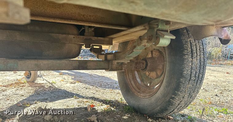 image for item DQ7394 Leroi 85  air compressor