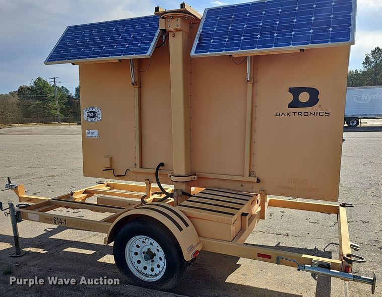 image for item DR3438 2005 Daktronics VP-1000  message board trailer
