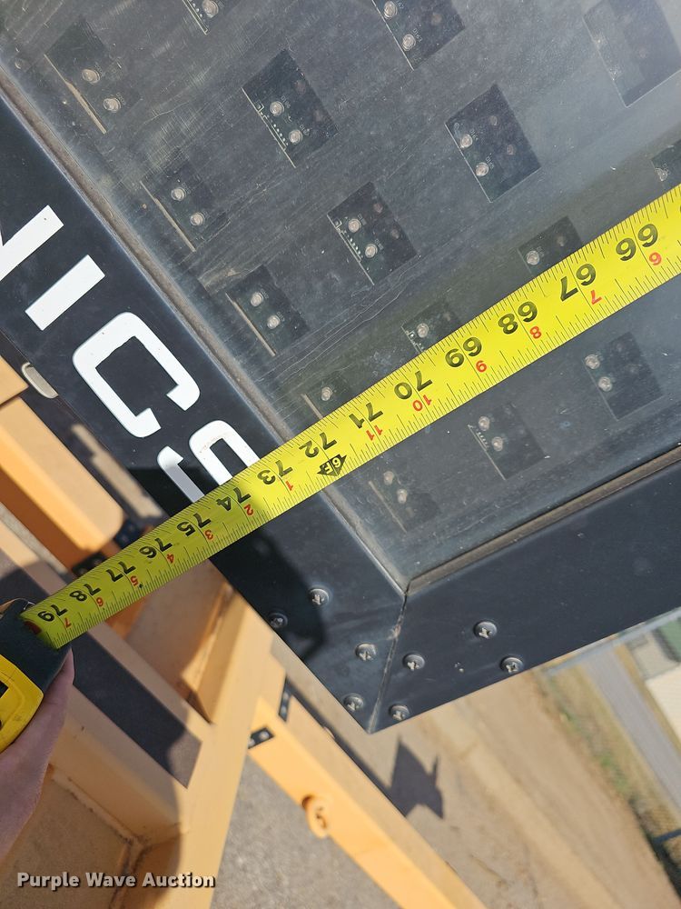 image for item DR3438 2005 Daktronics VP-1000  message board trailer