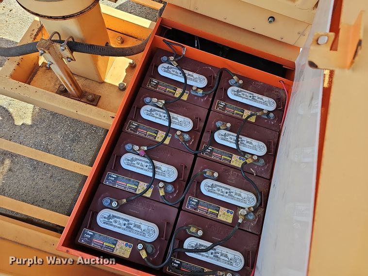 image for item DR3438 2005 Daktronics VP-1000  message board trailer