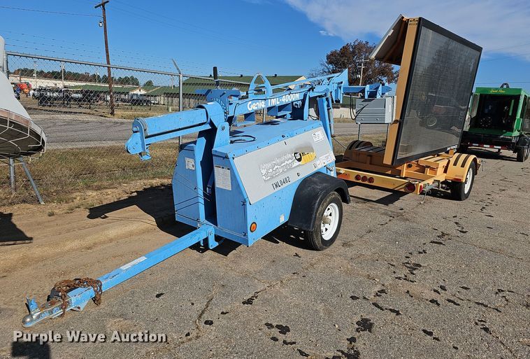image for item DR3439 2004 Genie TML-4000N  light plant