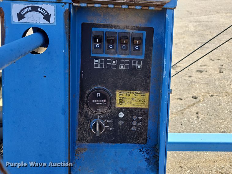 image for item DR3439 2004 Genie TML-4000N  light plant