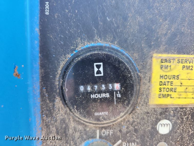 image for item DR3439 2004 Genie TML-4000N  light plant