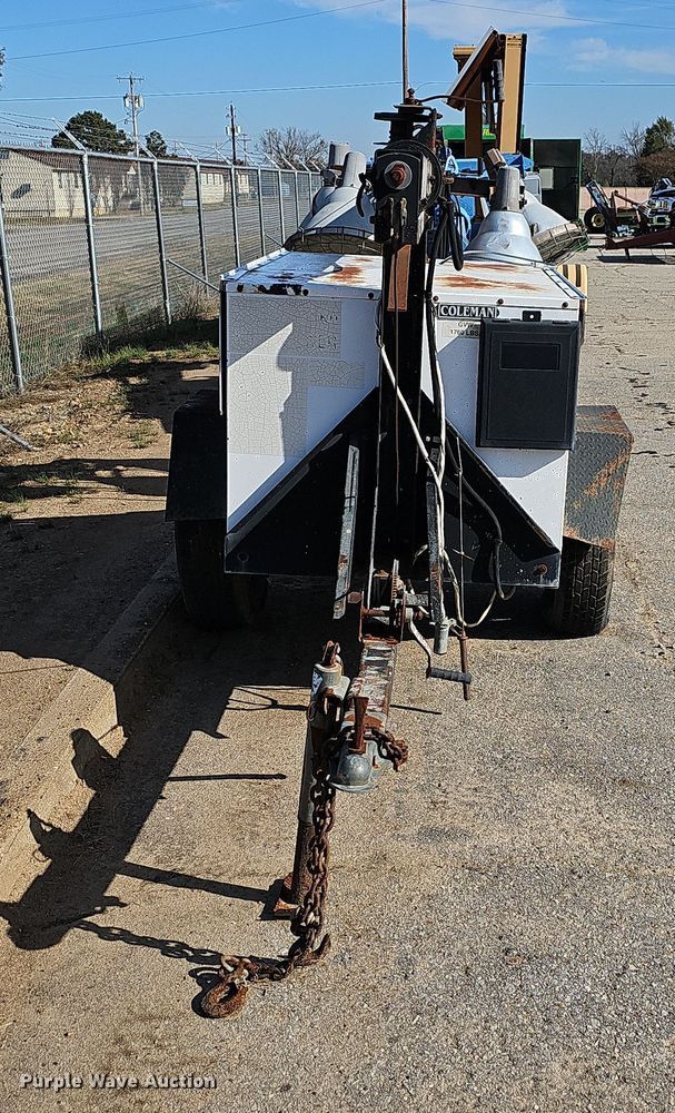 image for item DR3440 Coleman MH4000RKH  light plant