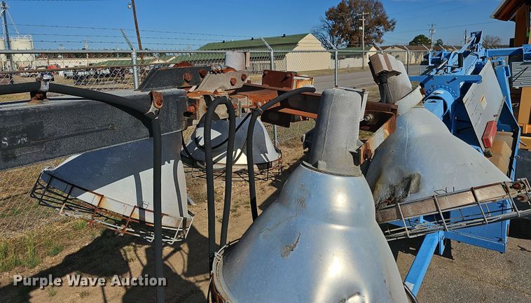 image for item DR3440 Coleman MH4000RKH  light plant