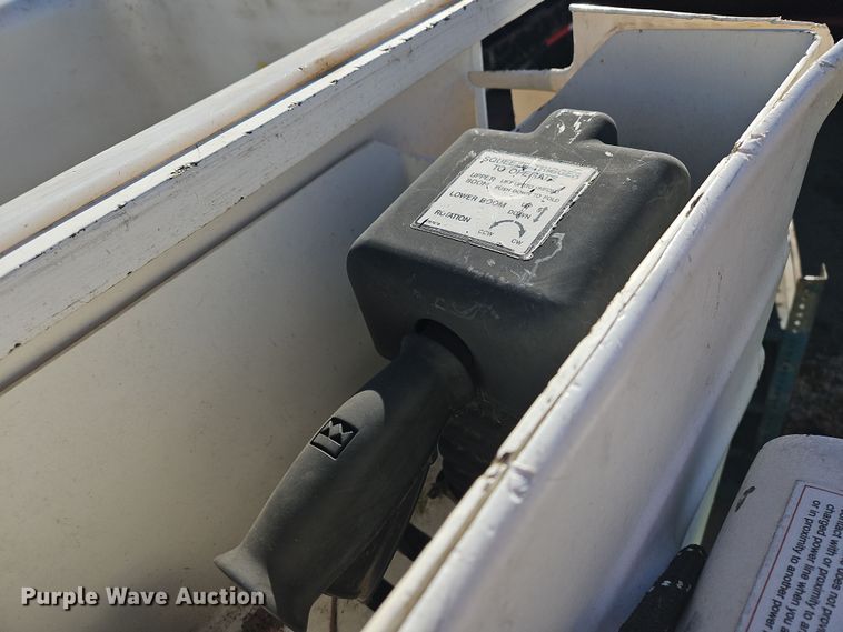 image for item DS5619 Terex Hi Ranger SC-45  bucket lift