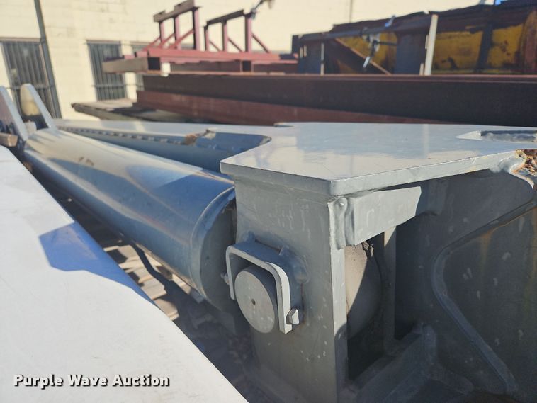 image for item DS5619 Terex Hi Ranger SC-45  bucket lift