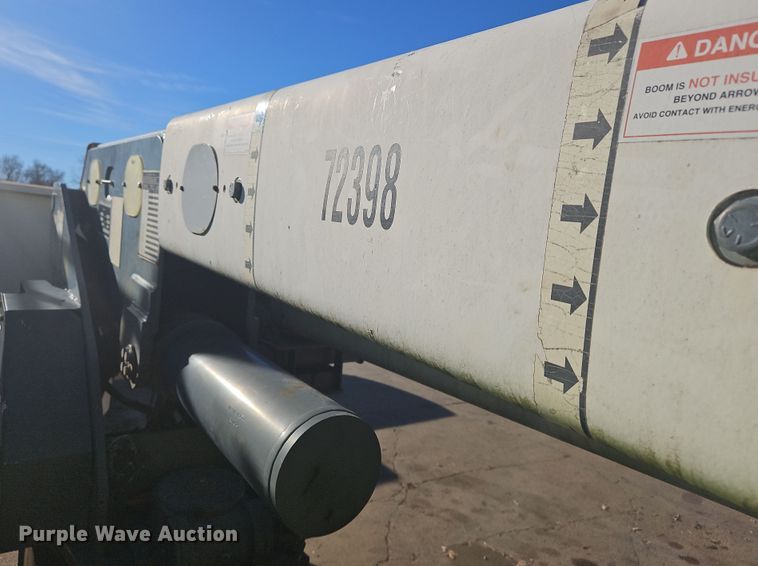 image for item DS5619 Terex Hi Ranger SC-45  bucket lift