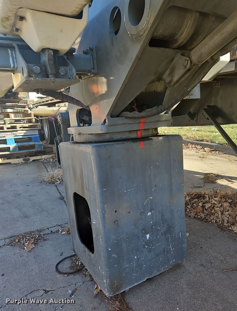 image for item DS5619 Terex Hi Ranger SC-45  bucket lift