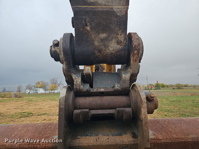 image for item DS5662 2012 Komatsu PC490LC-10  excavator