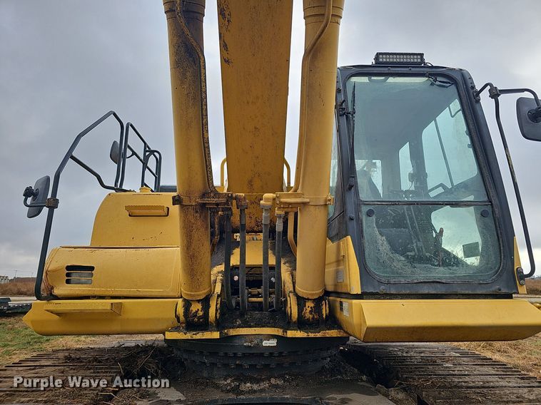 image for item DS5662 2012 Komatsu PC490LC-10  excavator