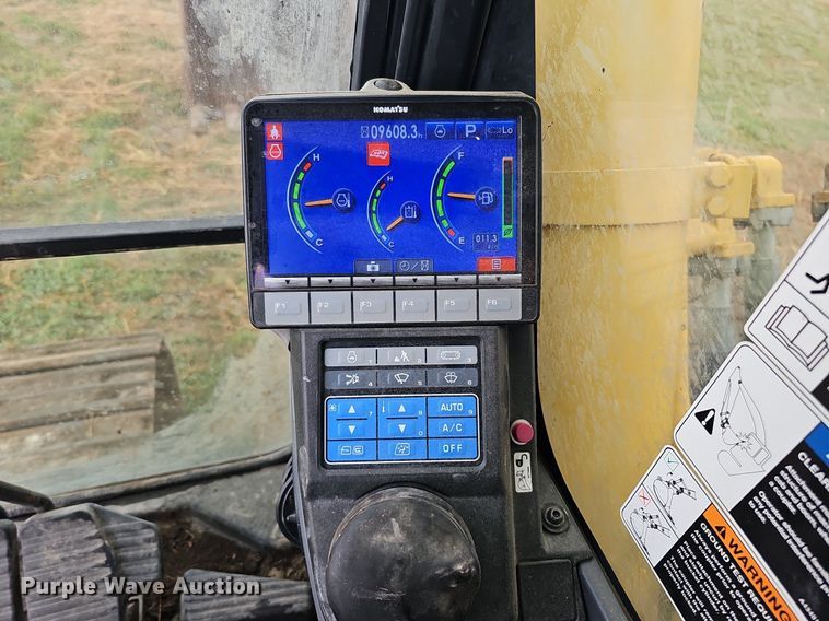 image for item DS5662 2012 Komatsu PC490LC-10  excavator