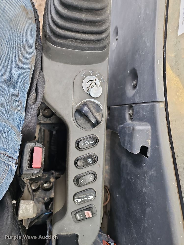 image for item DS5662 2012 Komatsu PC490LC-10  excavator