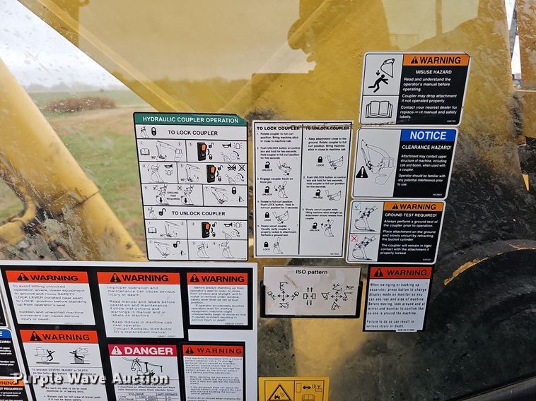 image for item DS5662 2012 Komatsu PC490LC-10  excavator