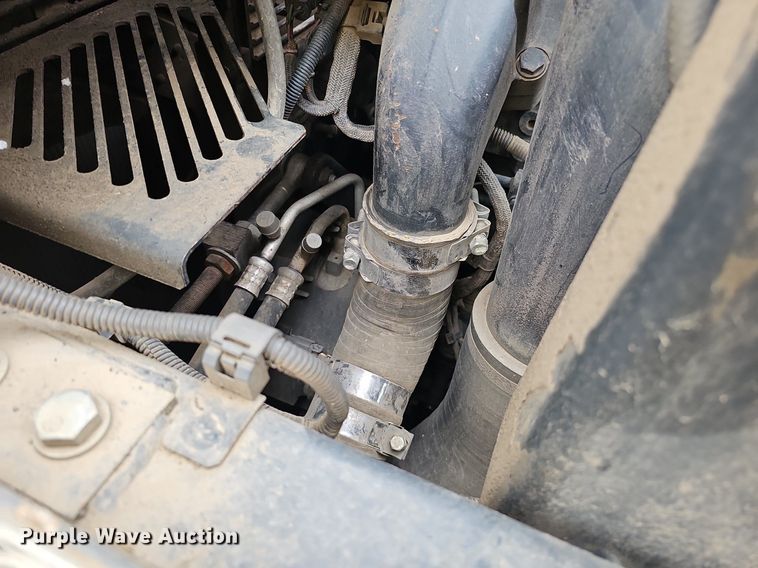 image for item DS5662 2012 Komatsu PC490LC-10  excavator