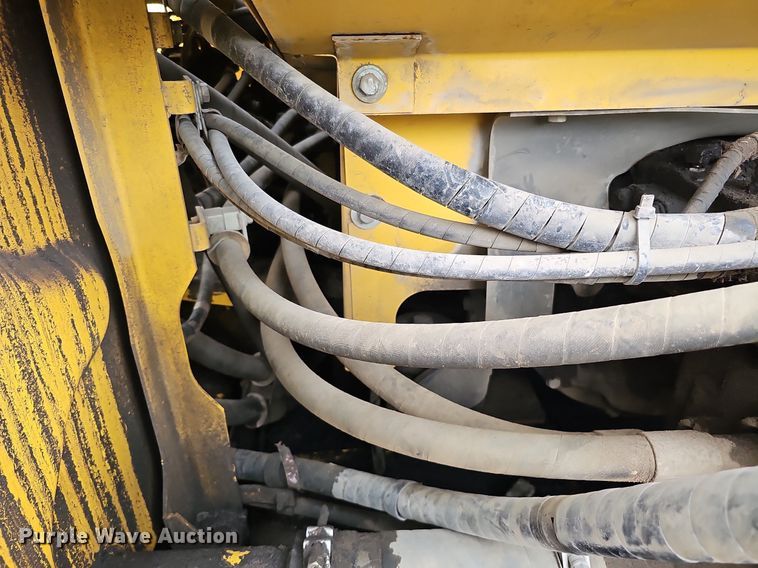 image for item DS5662 2012 Komatsu PC490LC-10  excavator