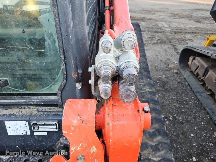 image for item DS5731 2019 Kubota SVL 95-2S  skid steer loader