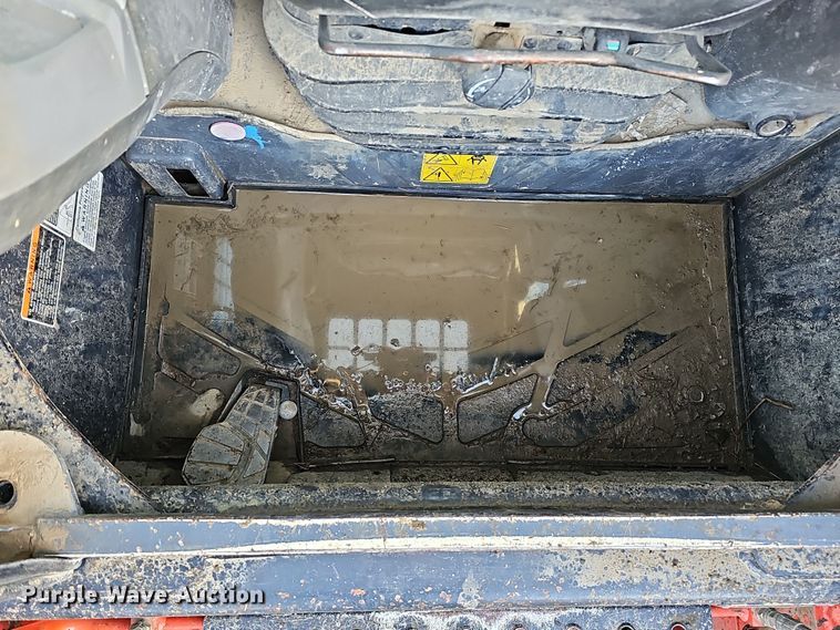 image for item DS5731 2019 Kubota SVL 95-2S  skid steer loader