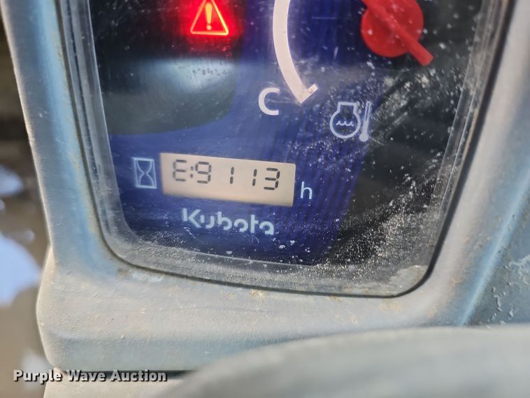 image for item DS5731 2019 Kubota SVL 95-2S  skid steer loader