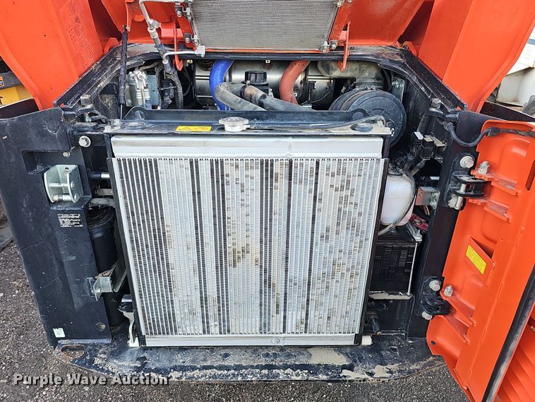 image for item DS5731 2019 Kubota SVL 95-2S  skid steer loader