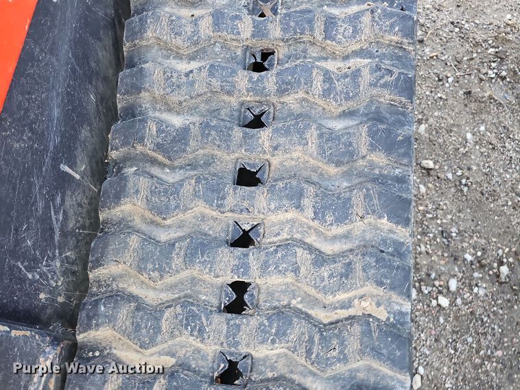 image for item DS5731 2019 Kubota SVL 95-2S  skid steer loader