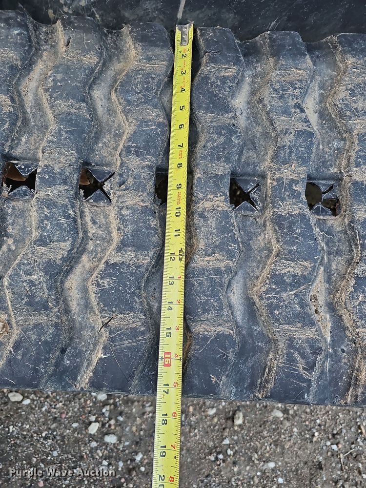 image for item DS5731 2019 Kubota SVL 95-2S  skid steer loader