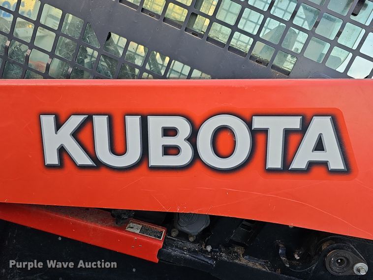 image for item DS5731 2019 Kubota SVL 95-2S  skid steer loader