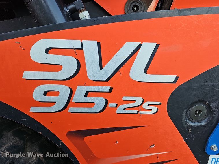 image for item DS5731 2019 Kubota SVL 95-2S  skid steer loader