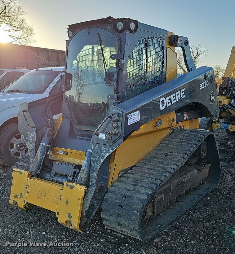 image for item DS5732 2017 John Deere 333G  tracked skid steer loader