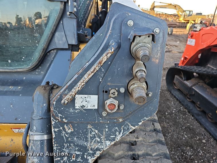 image for item DS5732 2017 John Deere 333G  tracked skid steer loader
