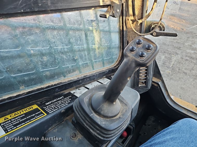 image for item DS5732 2017 John Deere 333G  tracked skid steer loader