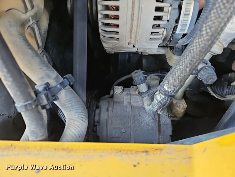 image for item DS5732 2017 John Deere 333G  tracked skid steer loader