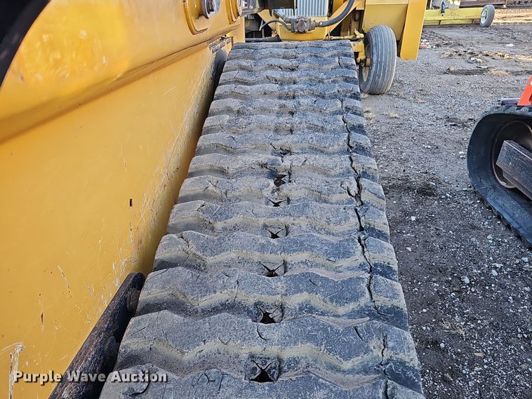 image for item DS5732 2017 John Deere 333G  tracked skid steer loader