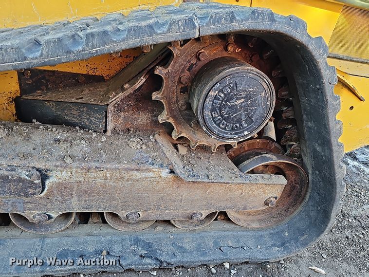 image for item DS5732 2017 John Deere 333G  tracked skid steer loader