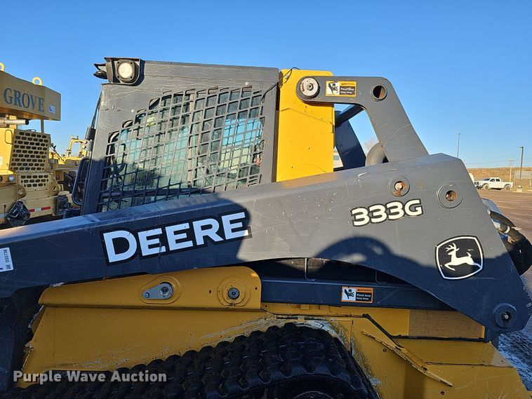 image for item DS5738 2019 John Deere 333G  tracked skid steer loader