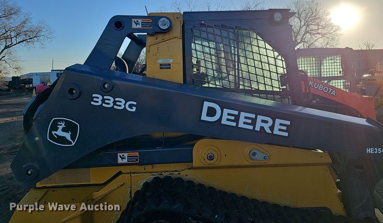 image for item DS5738 2019 John Deere 333G  tracked skid steer loader