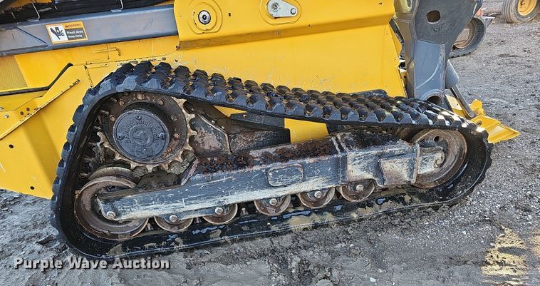 image for item DS5738 2019 John Deere 333G  tracked skid steer loader