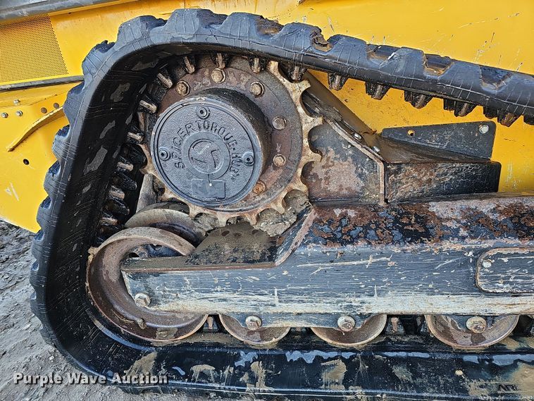 image for item DS5738 2019 John Deere 333G  tracked skid steer loader