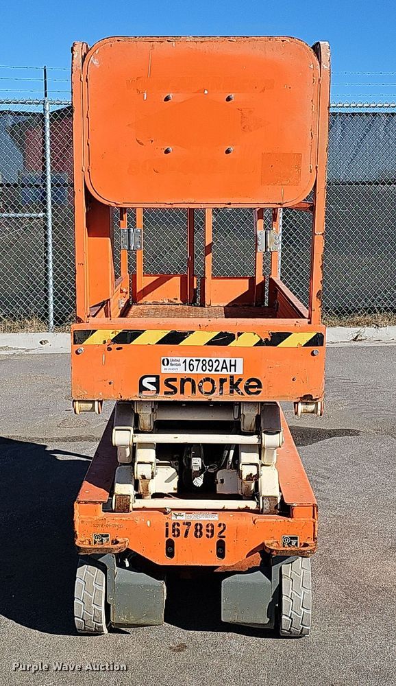 image for item DS5739 2016 Snorkel S3219E  scissor lift