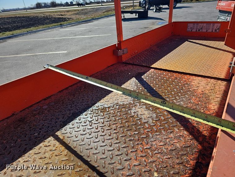 image for item DS5739 2016 Snorkel S3219E  scissor lift