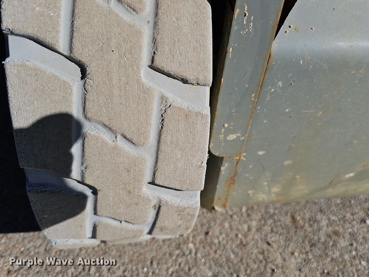 image for item DS5739 2016 Snorkel S3219E  scissor lift