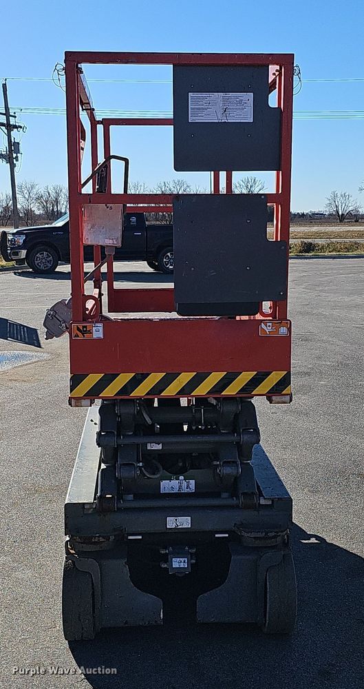image for item DS5740 2016 Skyjack SJIII 3219  scissor lift