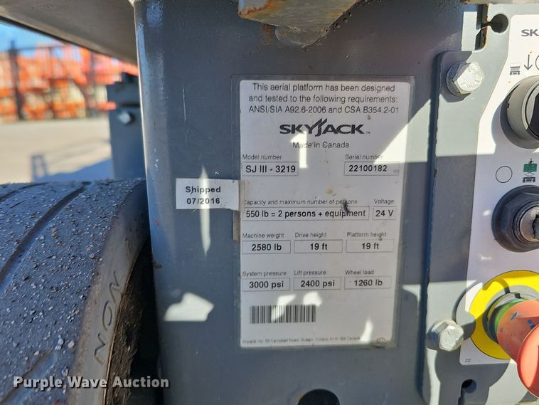 image for item DS5740 2016 Skyjack SJIII 3219  scissor lift