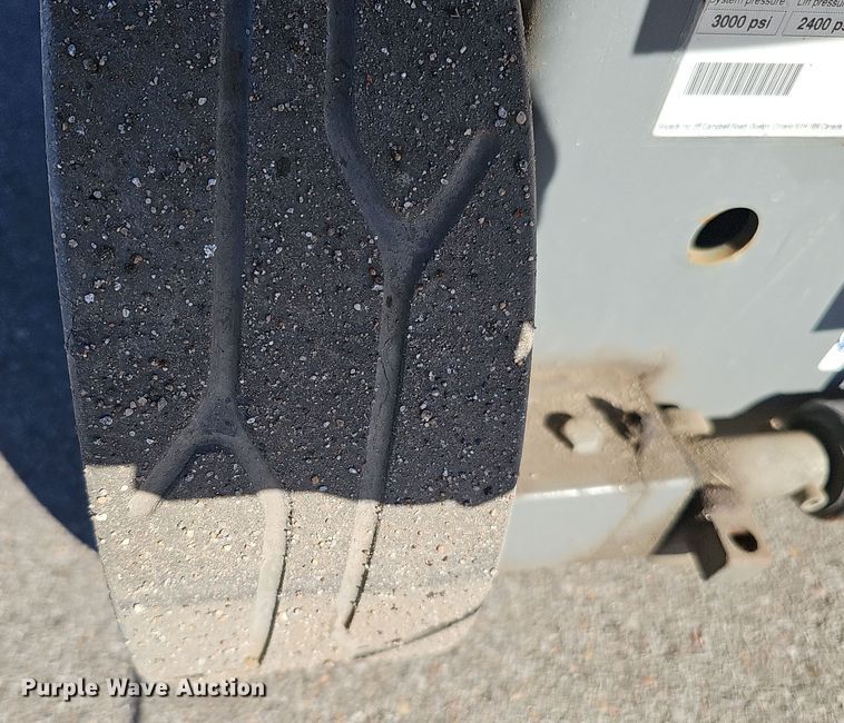 image for item DS5740 2016 Skyjack SJIII 3219  scissor lift